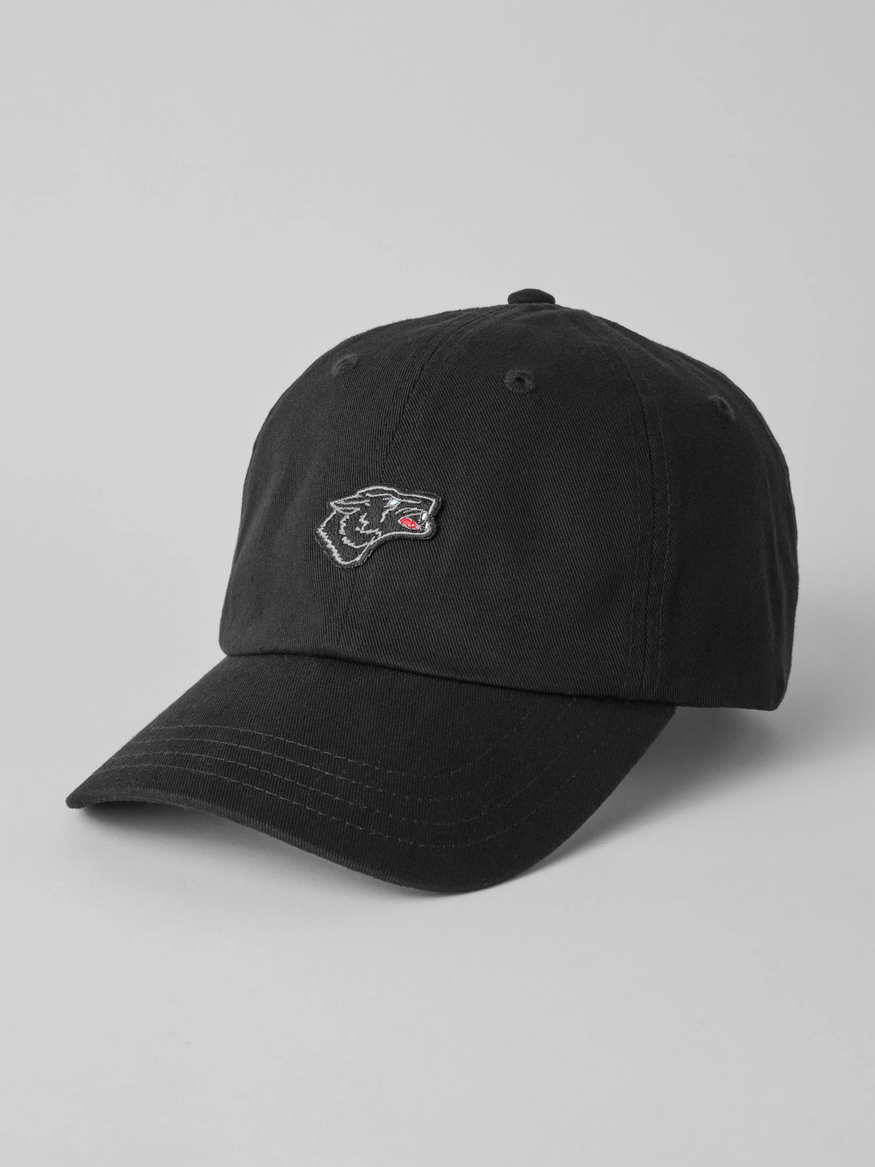 Black Wolf Howling Wolf Dad Hat