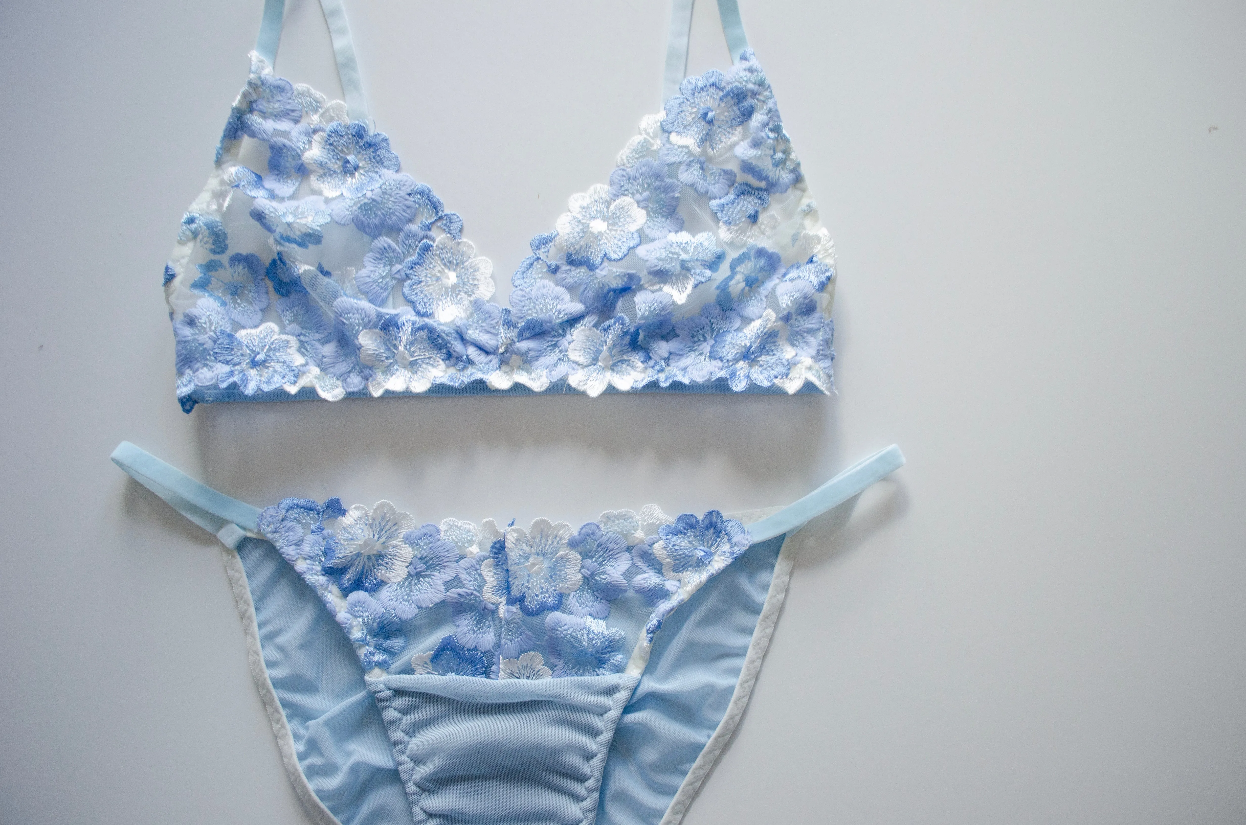 Bluebell Embroidered Lace Set