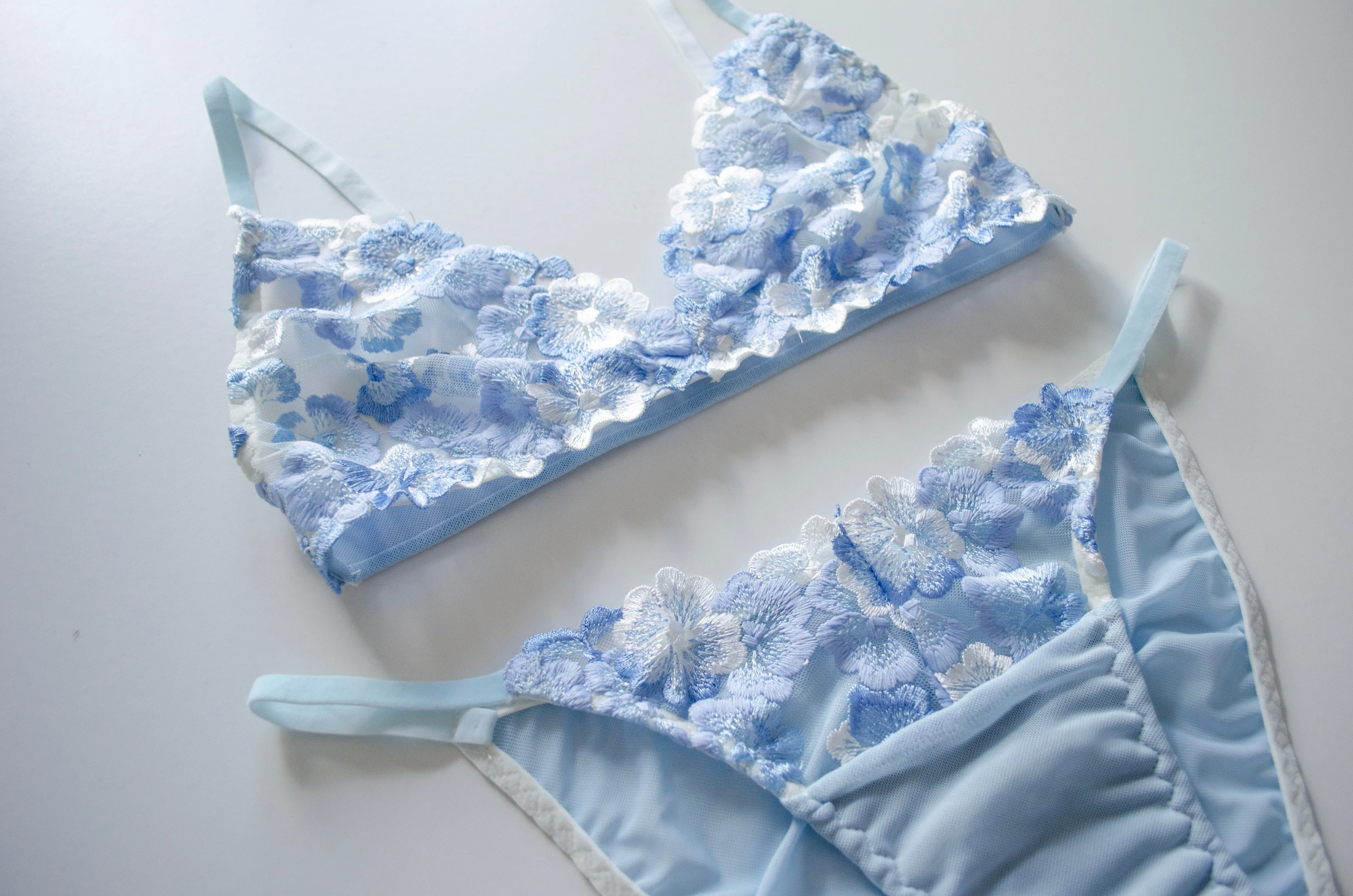 Bluebell Embroidered Lace Set