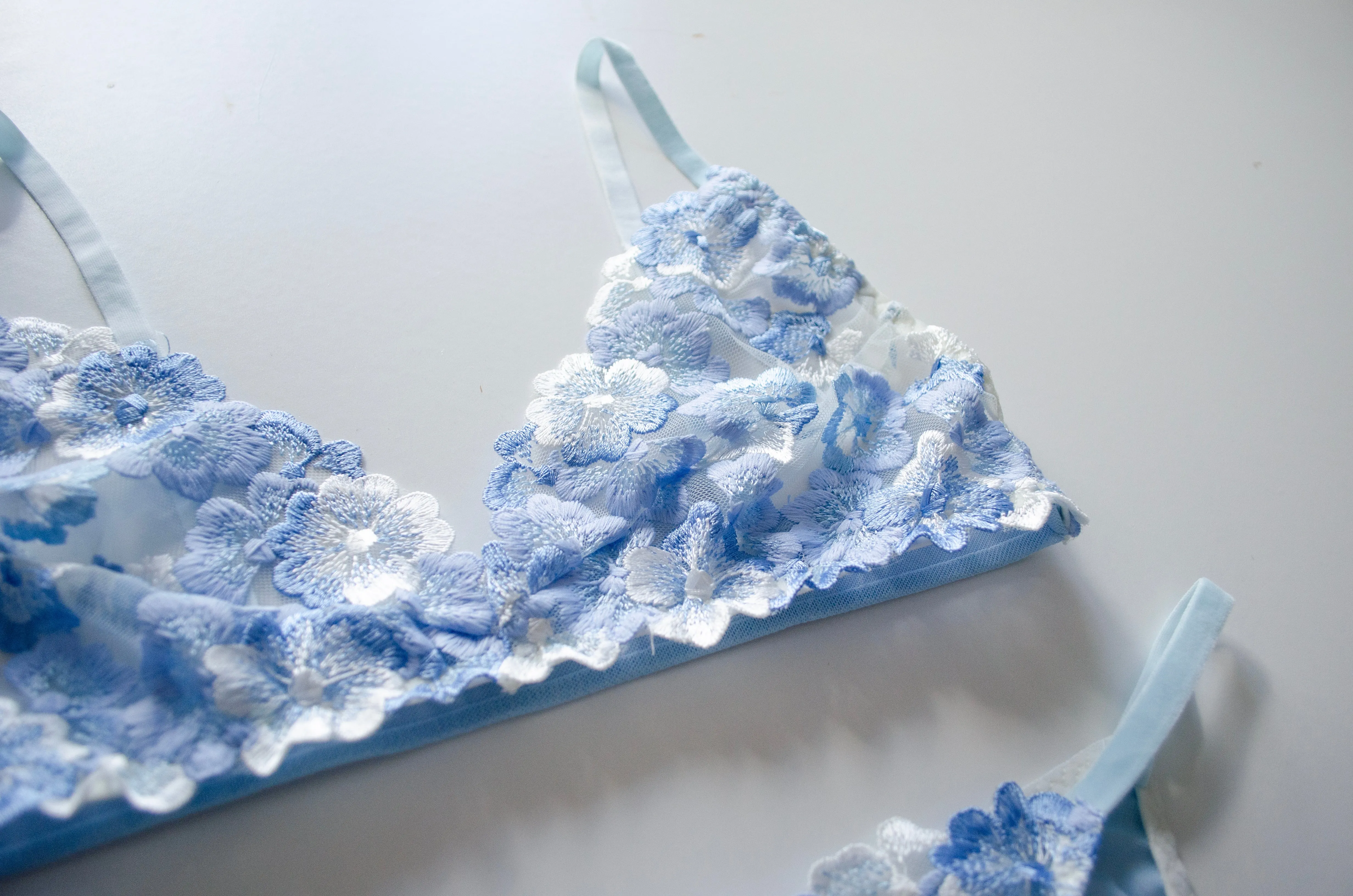 Bluebell Embroidered Lace Set