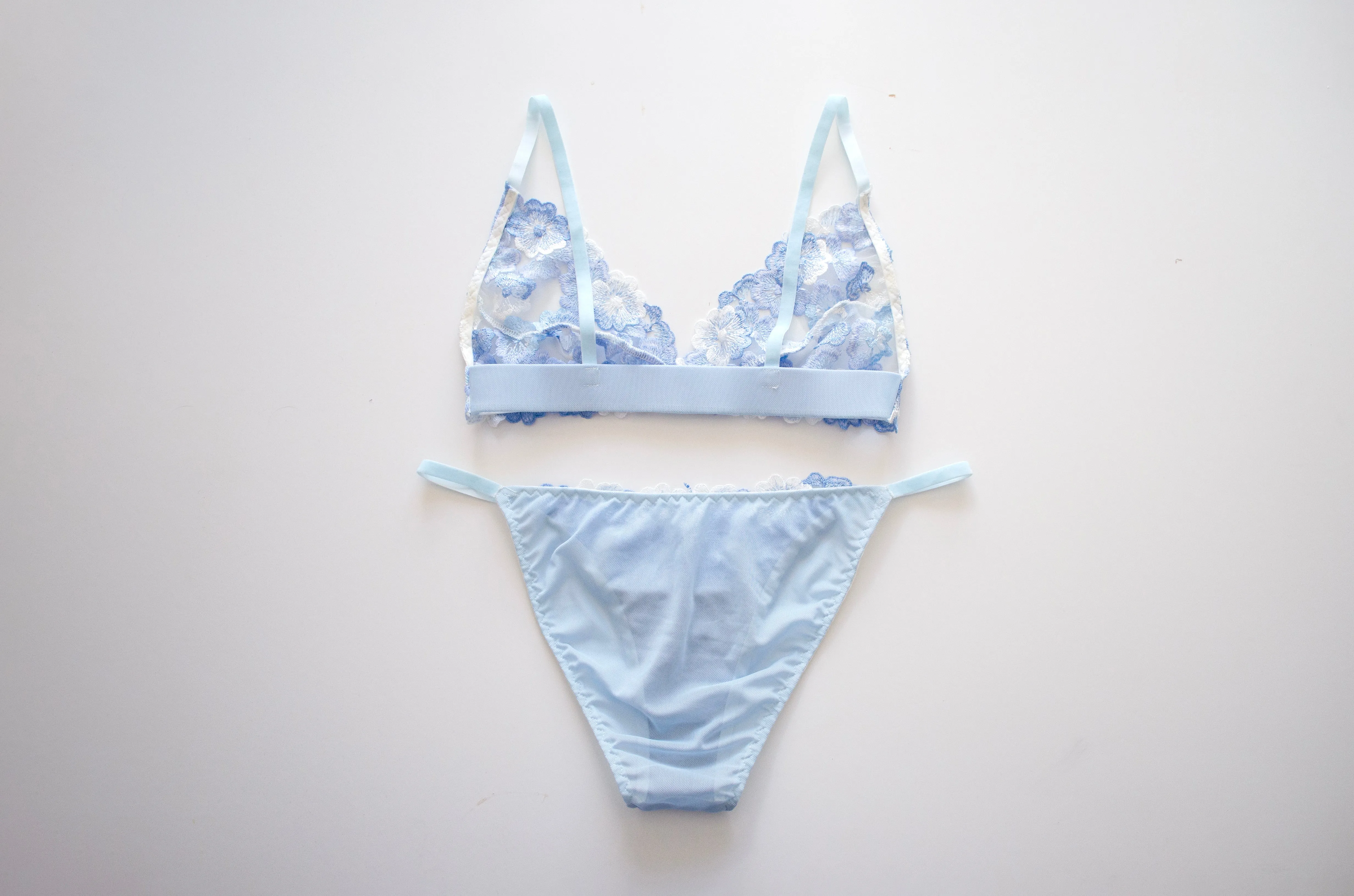 Bluebell Embroidered Lace Set