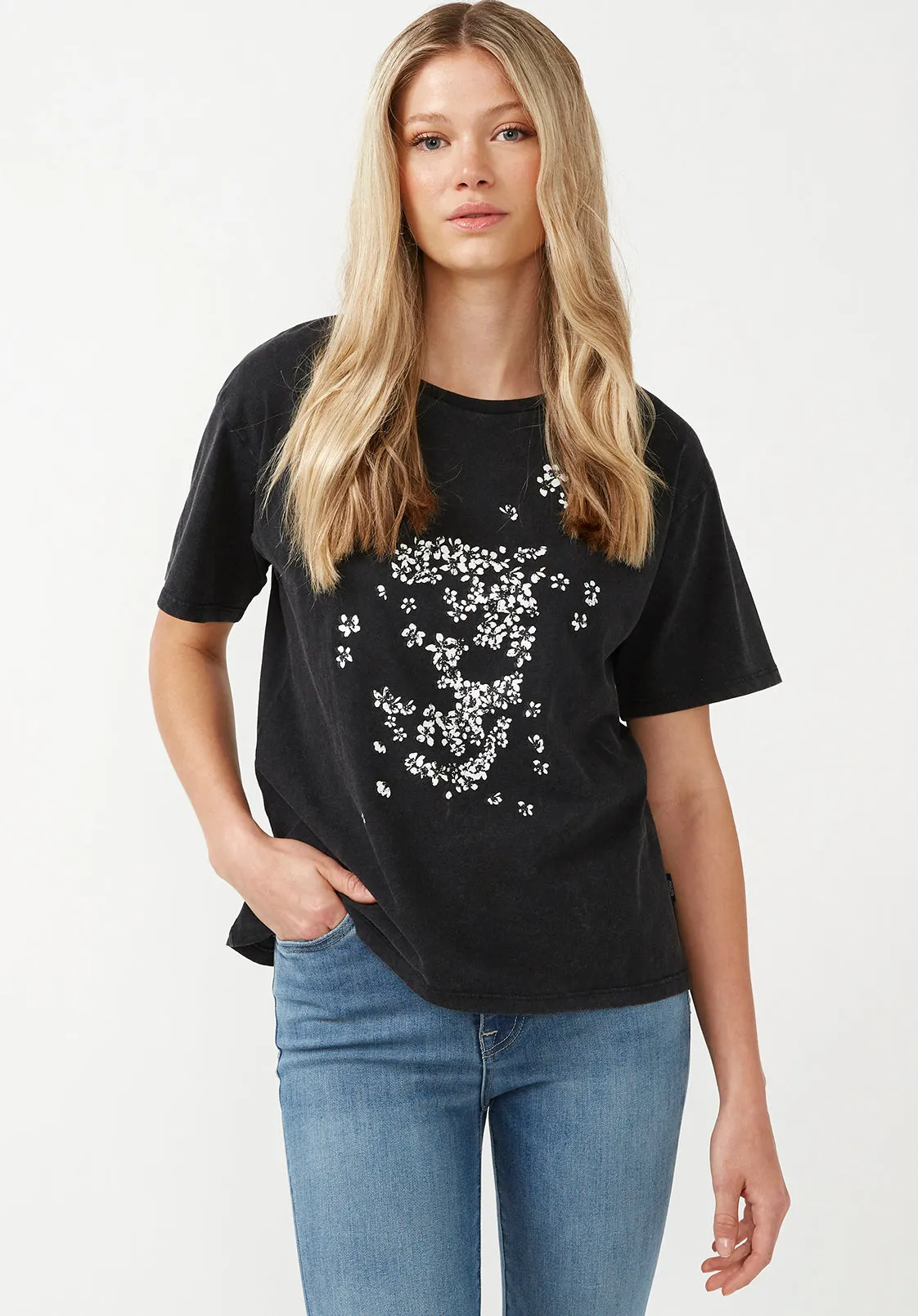 Darcy Women's Boyfriend T-Shirt in Black - KT0042S