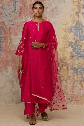 Fuchsia Embroidered kurta Set