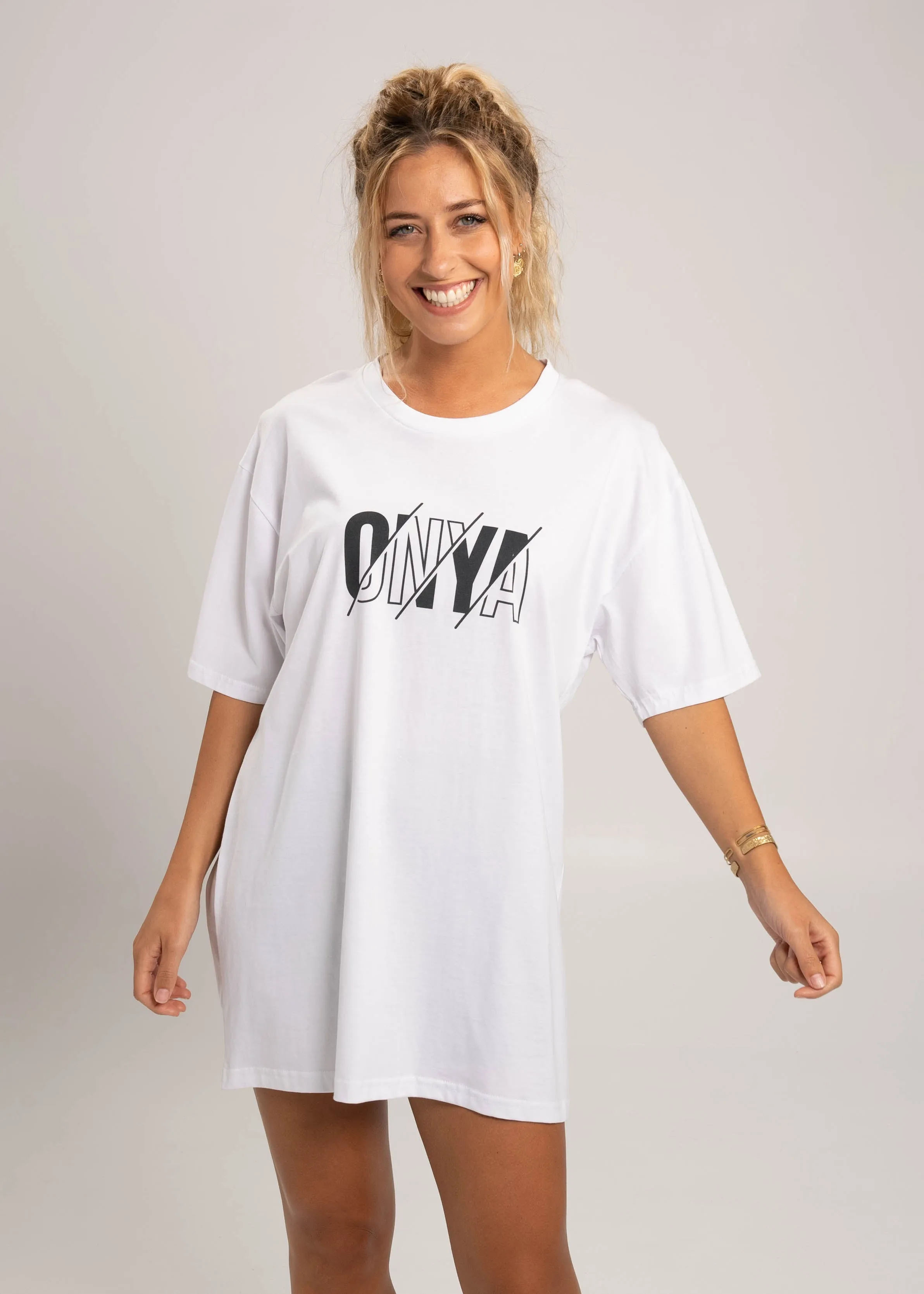 ONYA T-Shirt