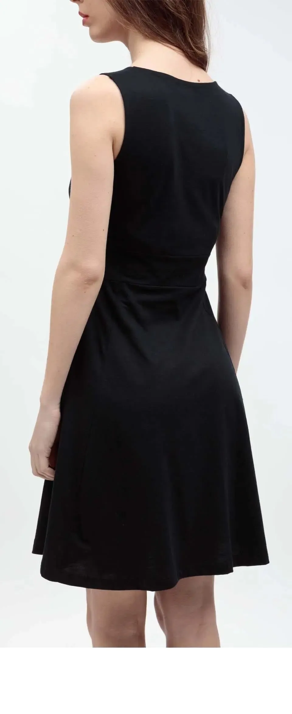 Organic dress Vimmerby in Black by Bloi