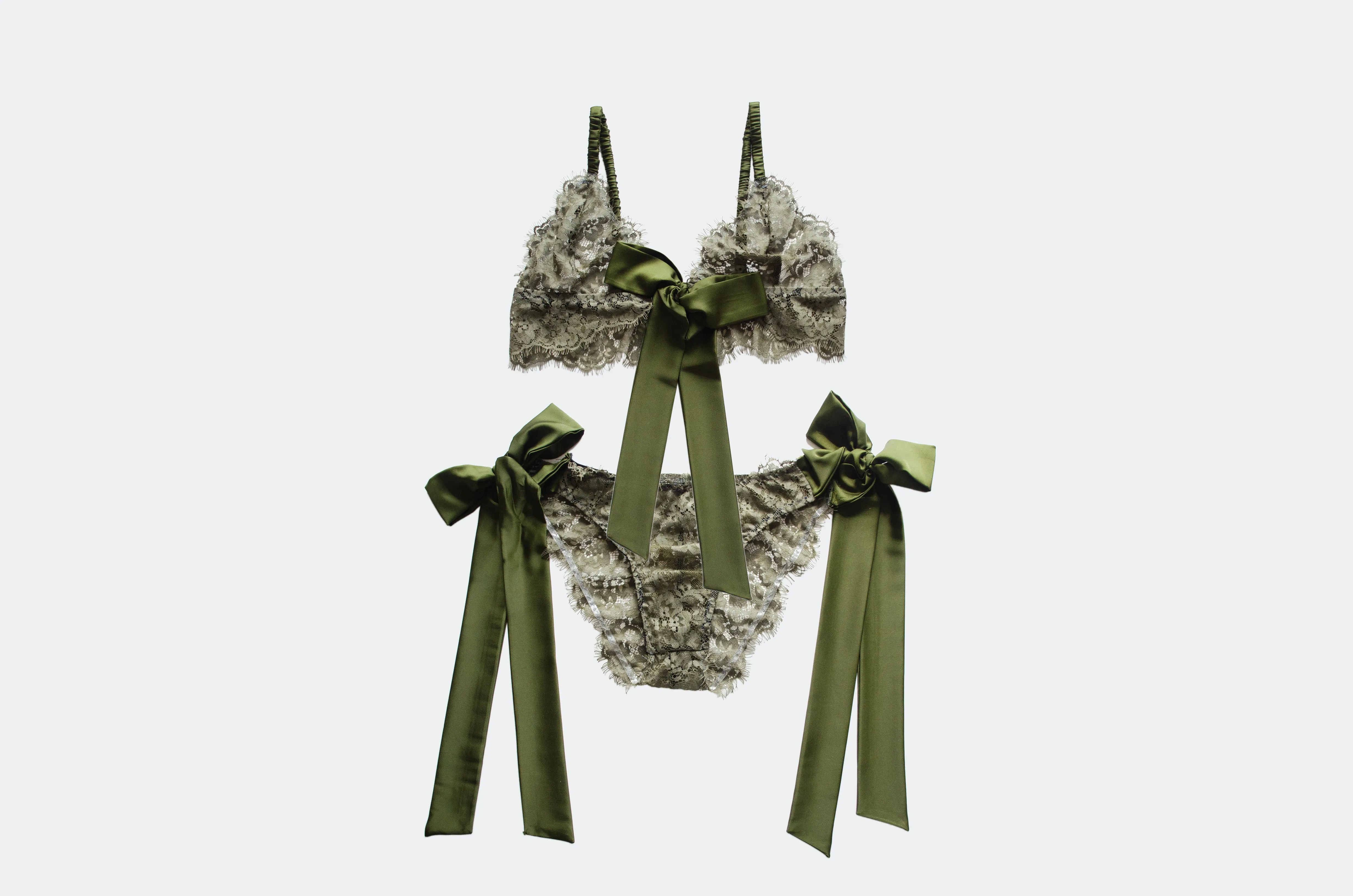 Pine Tie Side Lace Set