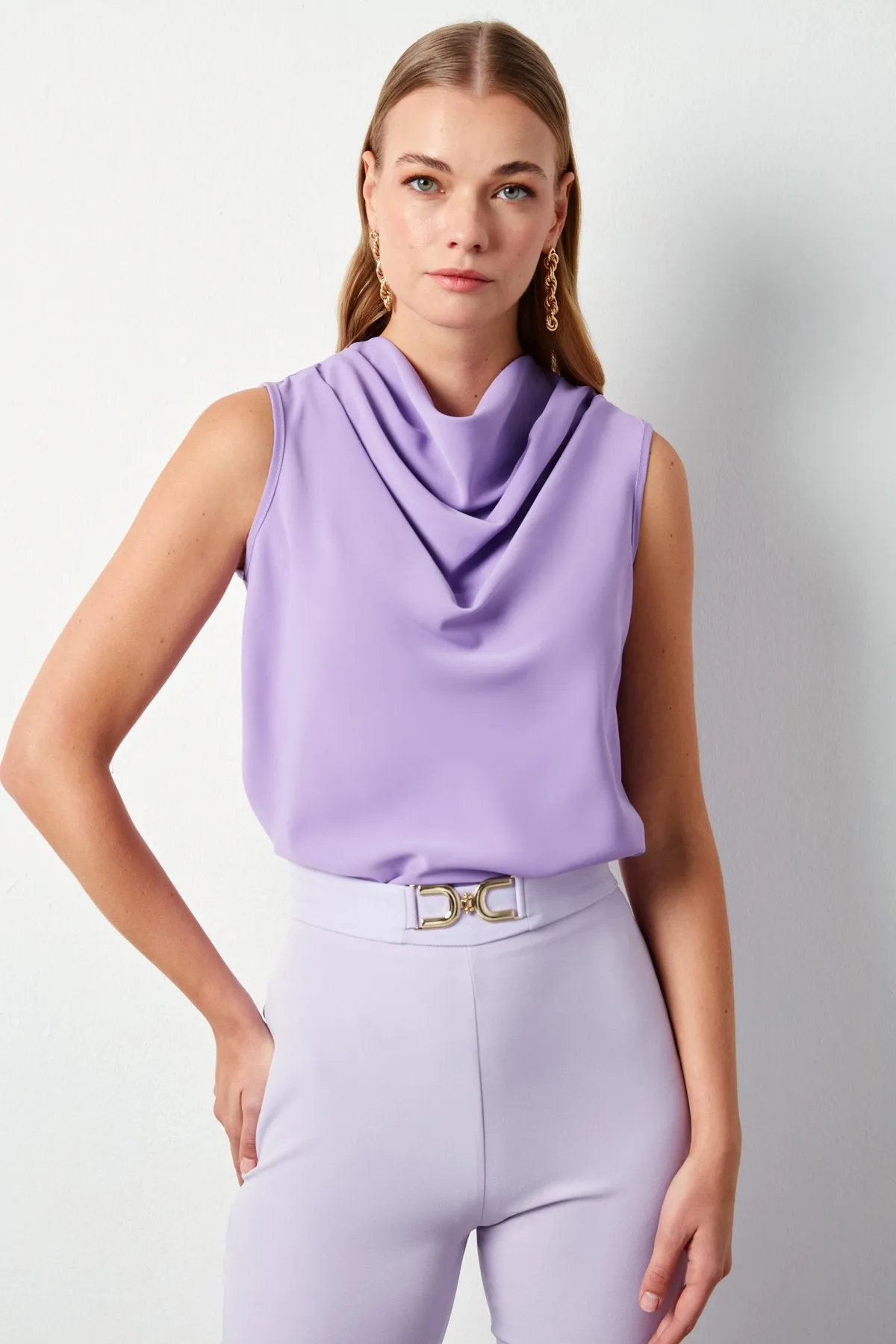 Plunging Neck Sleeveless Blouse - LILAC