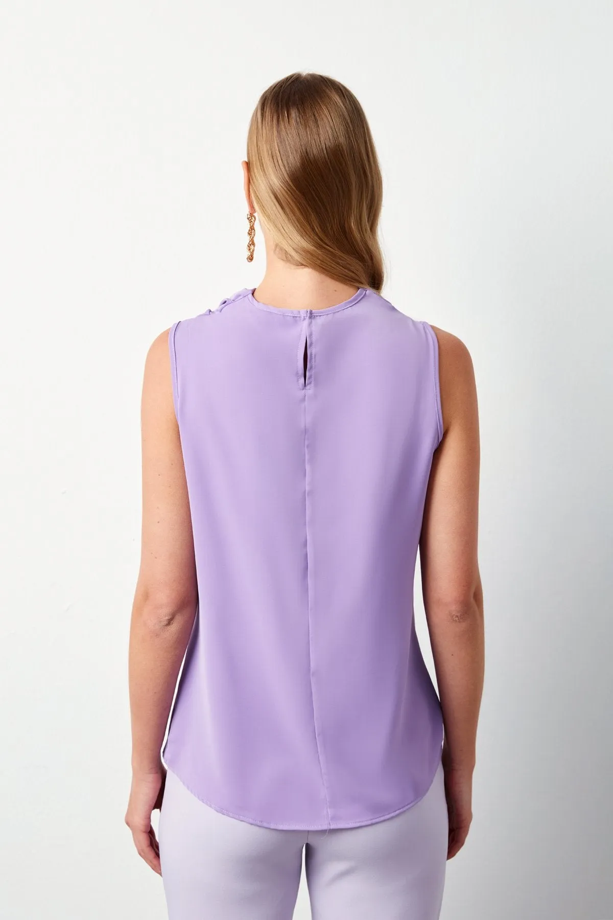 Plunging Neck Sleeveless Blouse - LILAC