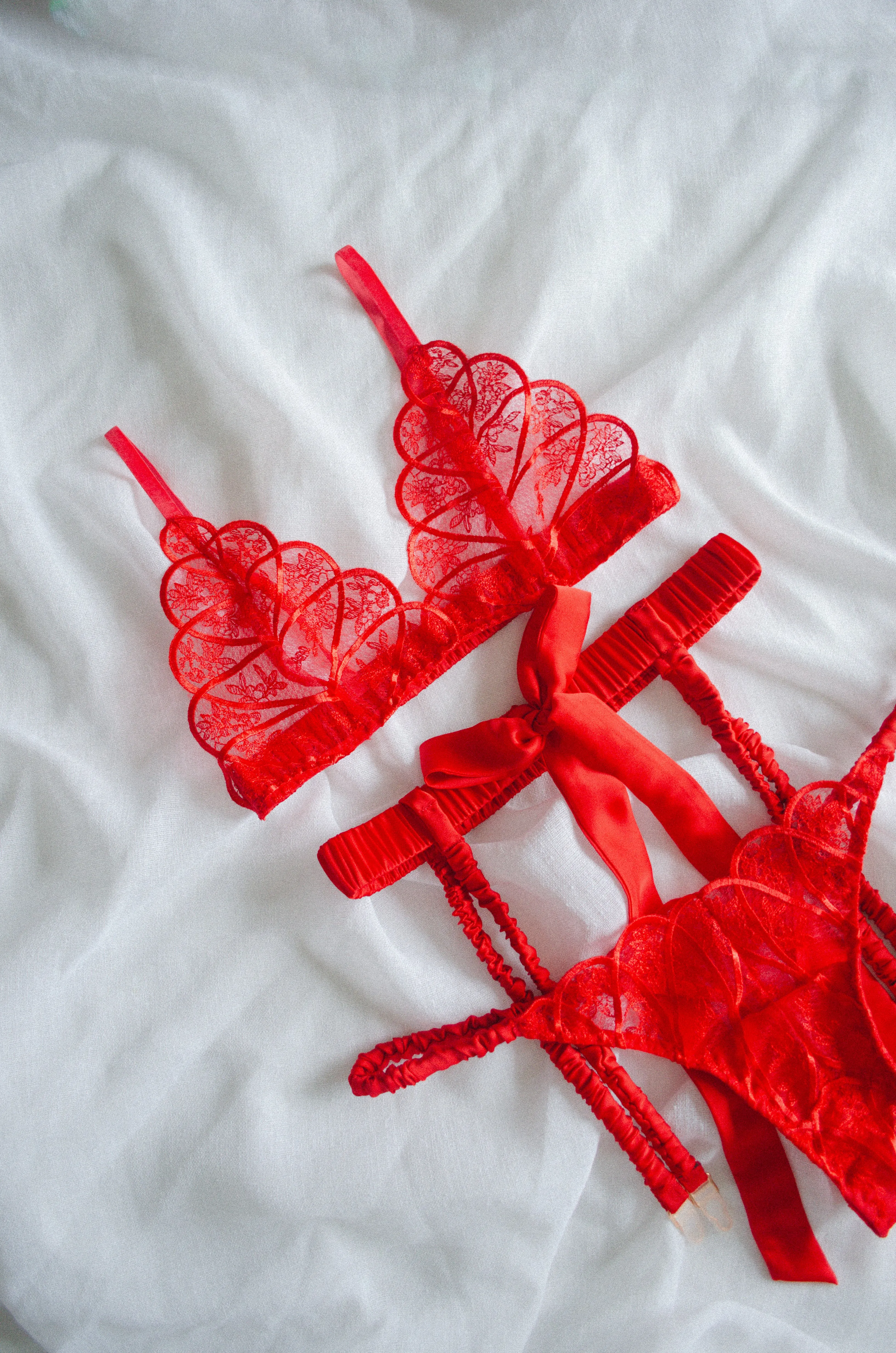 Scarlet Lace And Satin Set