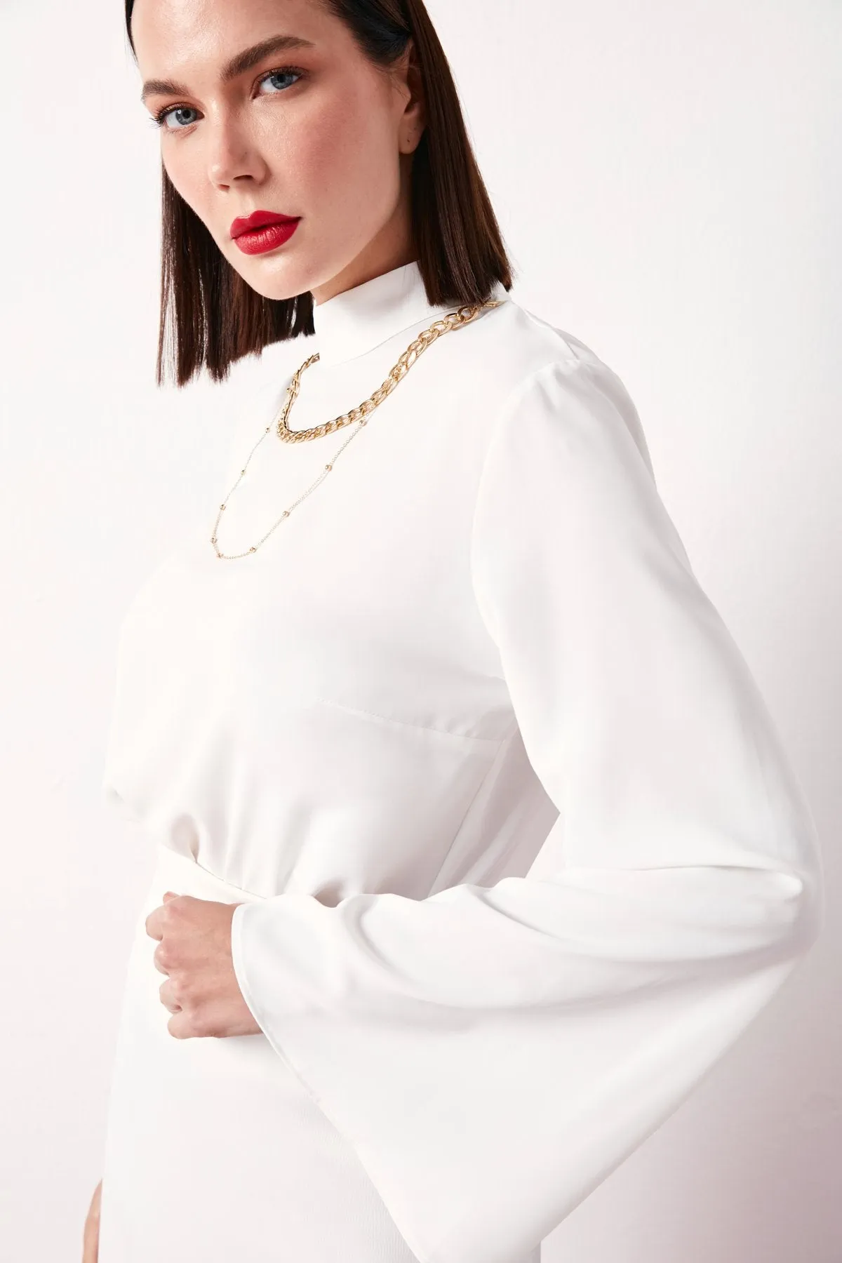 Spanish Sleeve Blouse with Necklace - ECRU