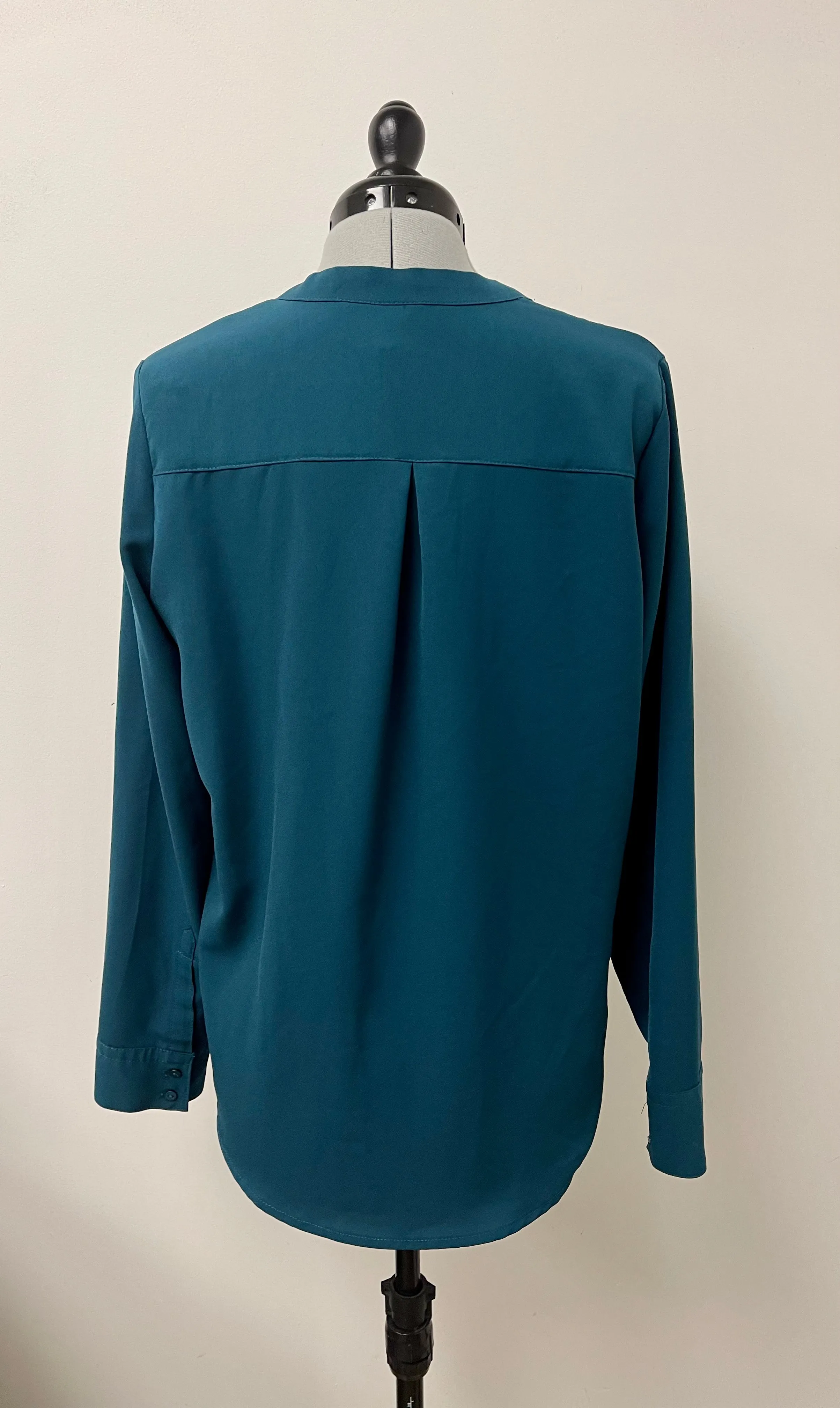 Women’s Dynamite Long Sleeve Blouse, Medium